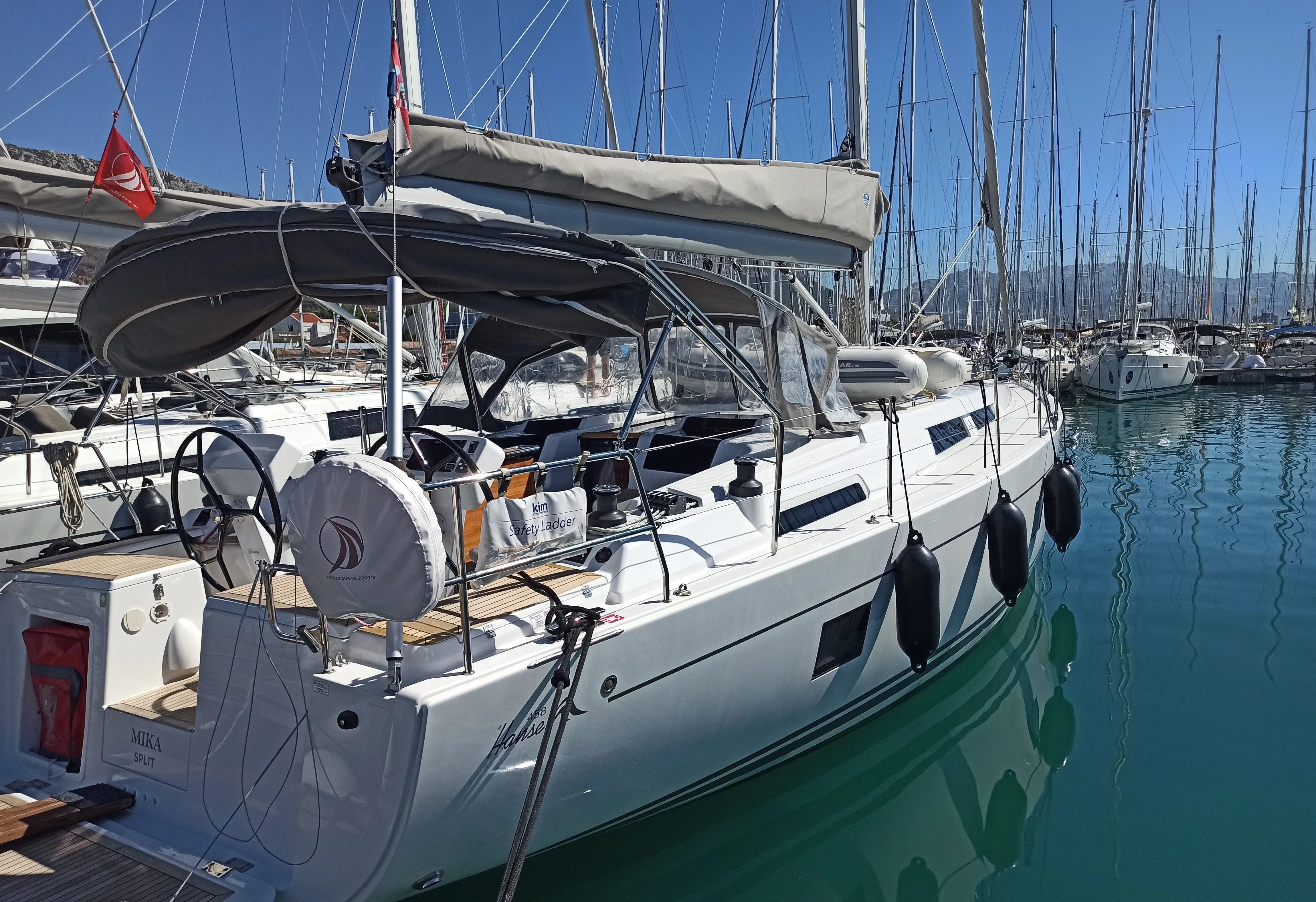 Чартер Mika - 5