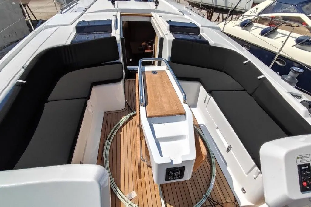 Чартер Rogira - 5