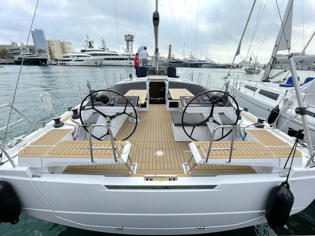 Freebe Charter Boat - 3