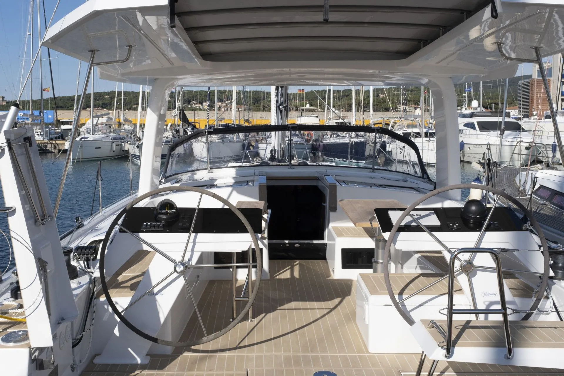 Gin Tonic Charter Boat