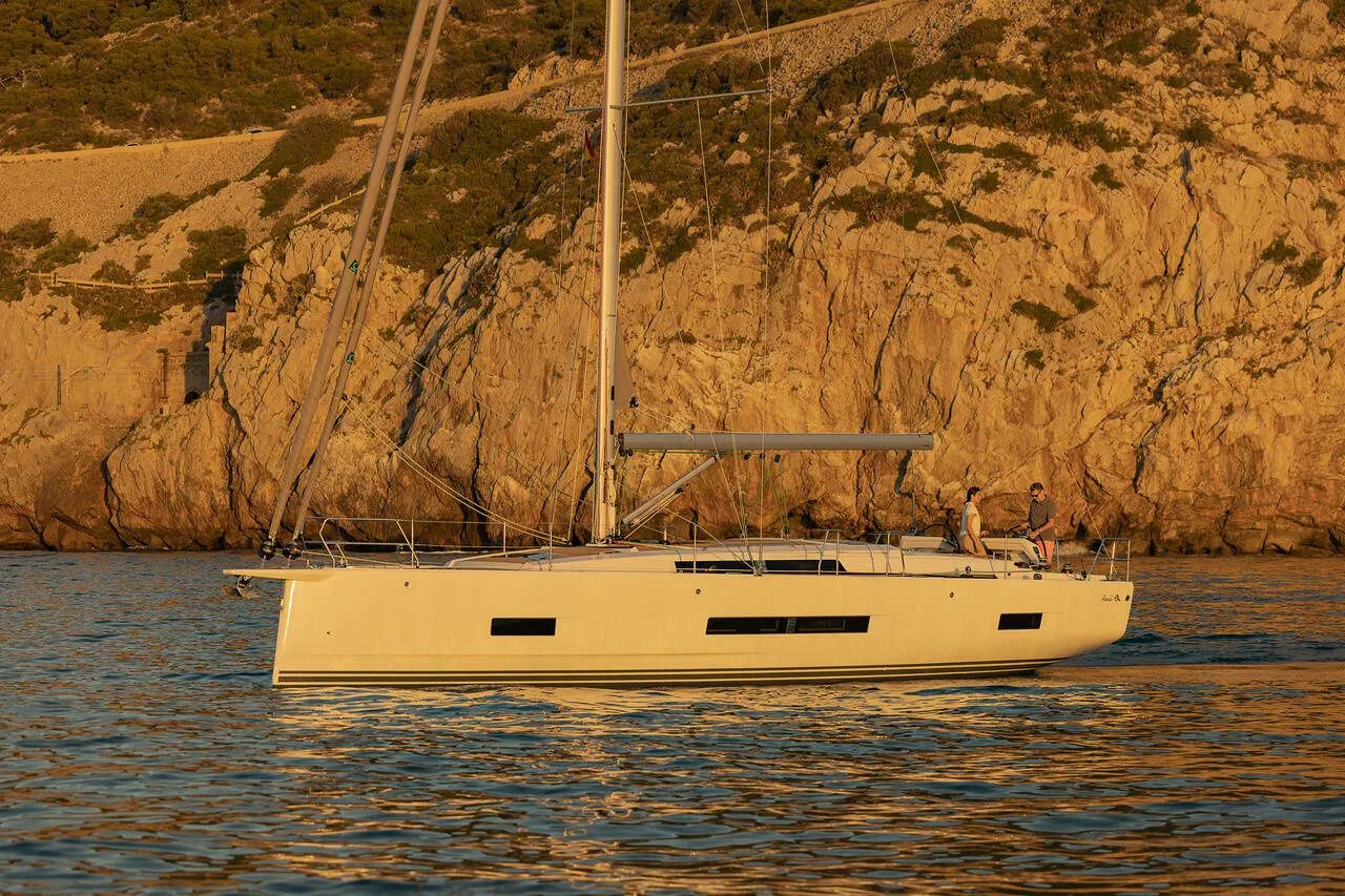 Mola 22-5 Grossenbrode Charter Boat