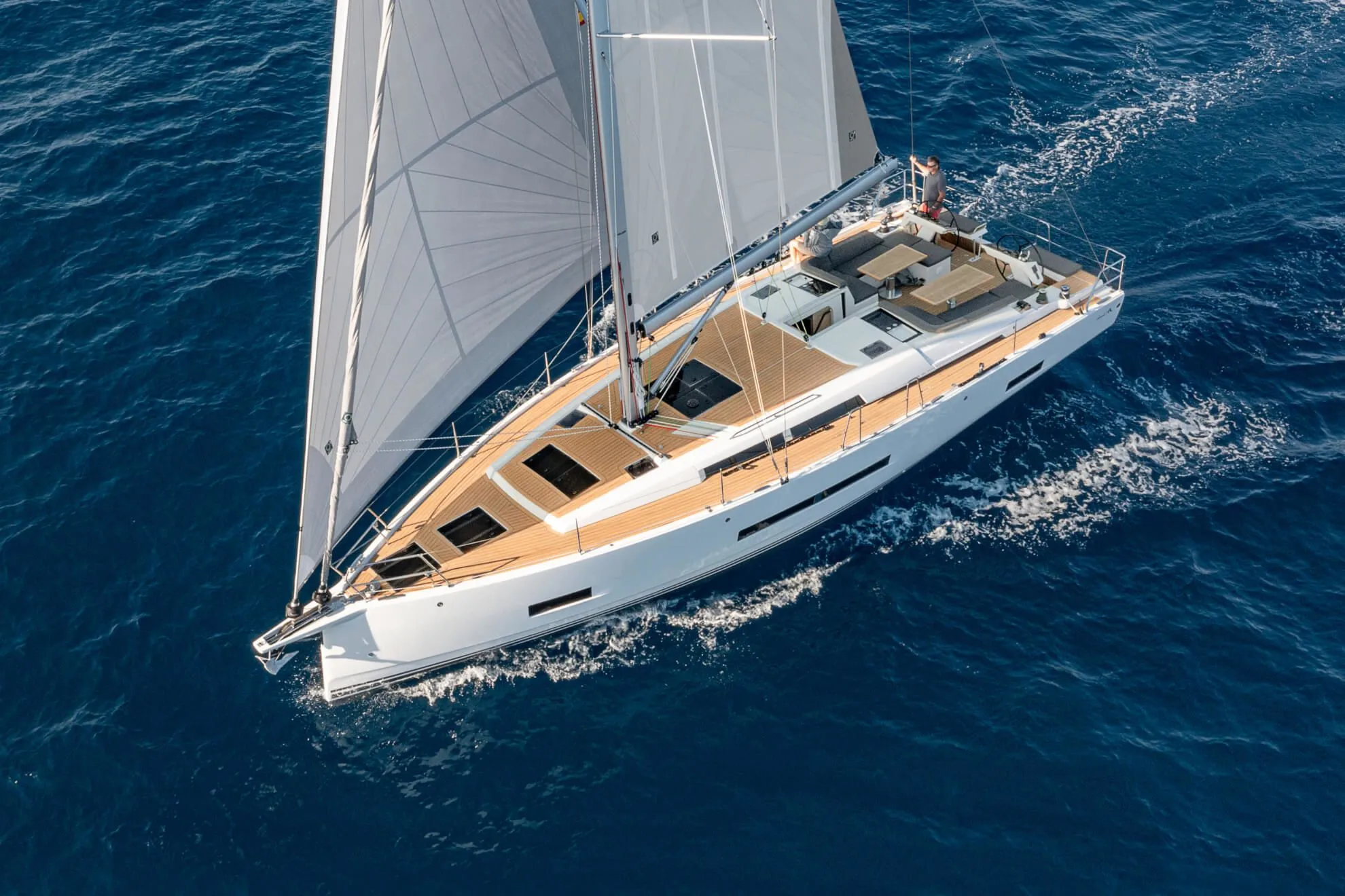 Charter a 14.6m 3 Cabin Sailing Yacht in Balatonfured