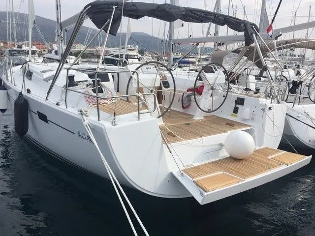 Amarone Charter Boat - 4