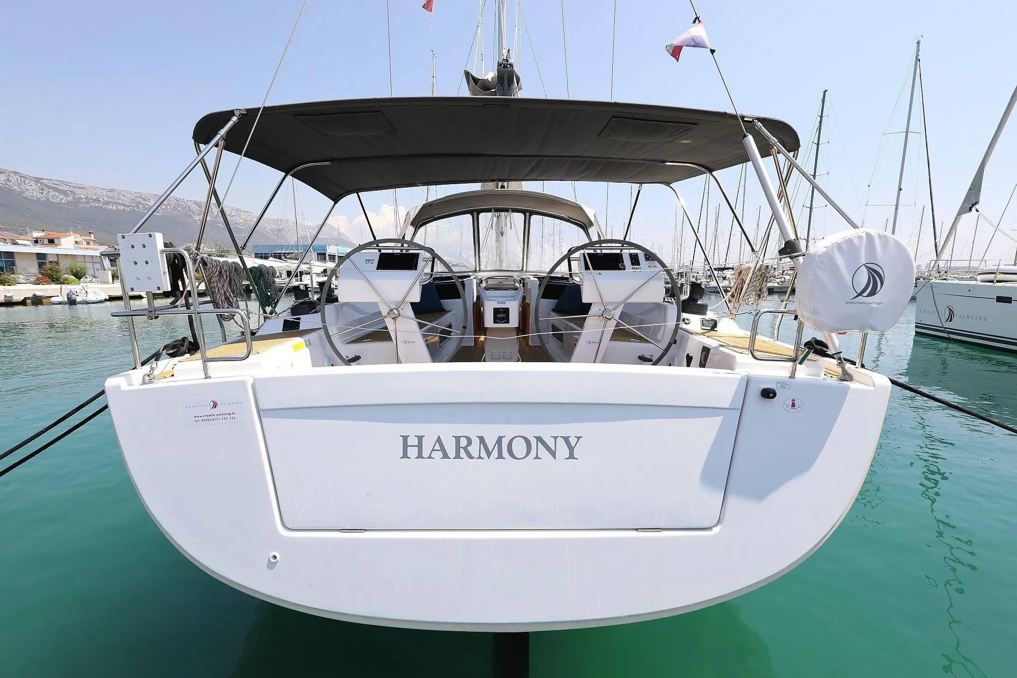 Rent a 15.4m Hanse 505 Sailing Yacht in Kastela