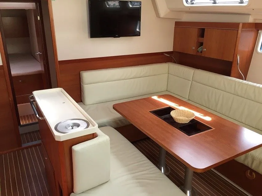 Vala Charter Boat - 5