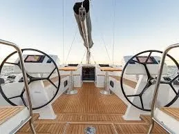 15.55m Nikiana Sailing Yacht Hire