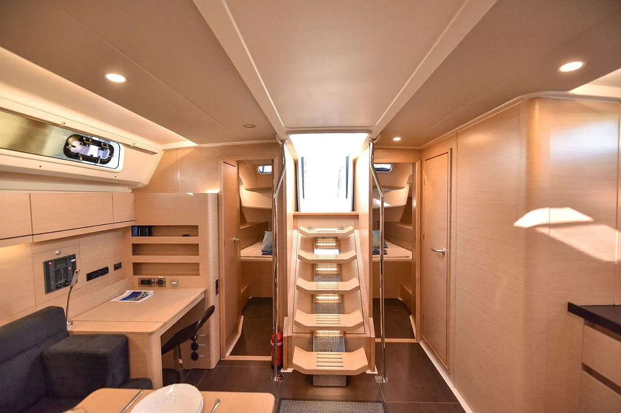 Hamam Charter Boat