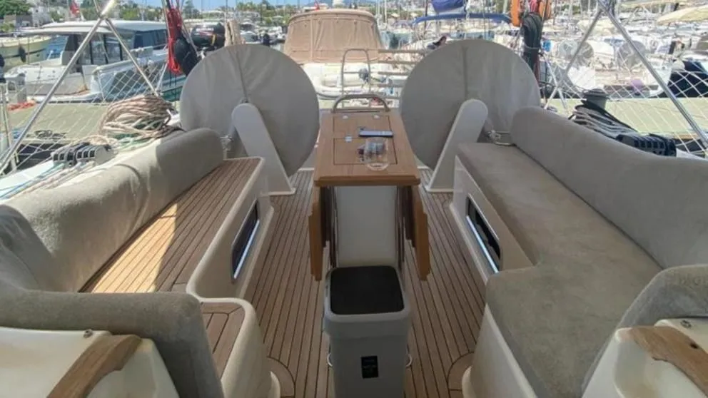 Charter a 16.4m 3 Cabin Sailing Yacht in Bodrum