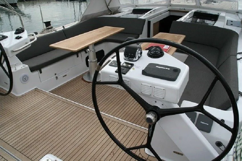 Чартер Bolshoy - 4