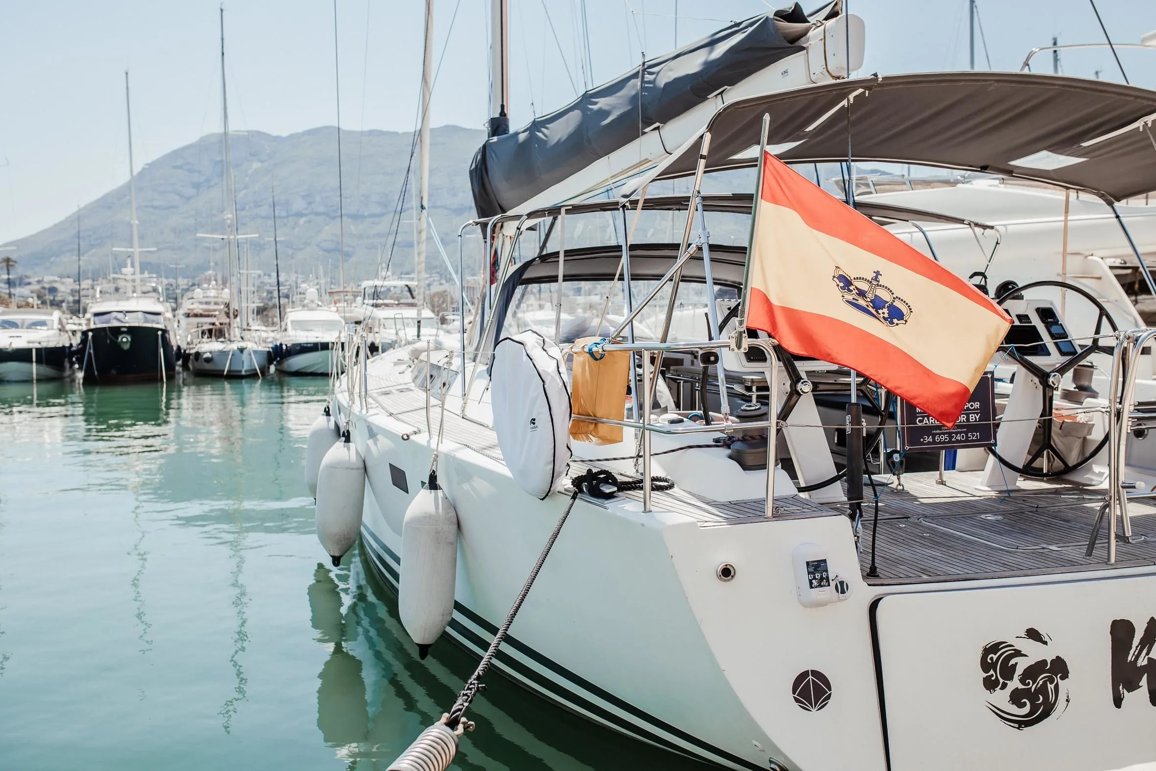 Kaze Charter Boat
