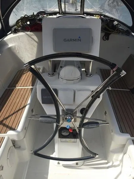 Explore Zaton on a 11.67m Rental Sailing Yacht