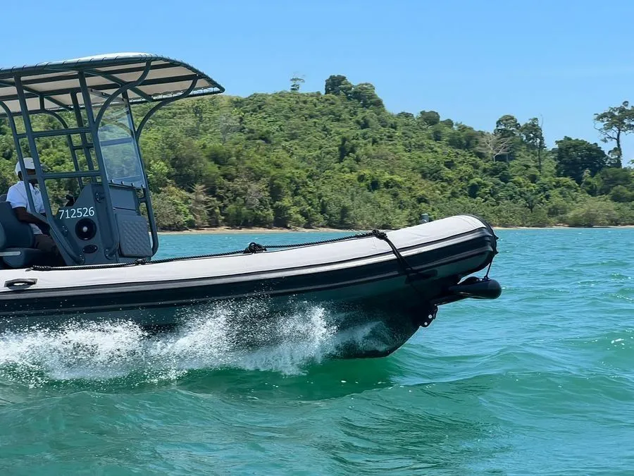 No Name Charter Boat