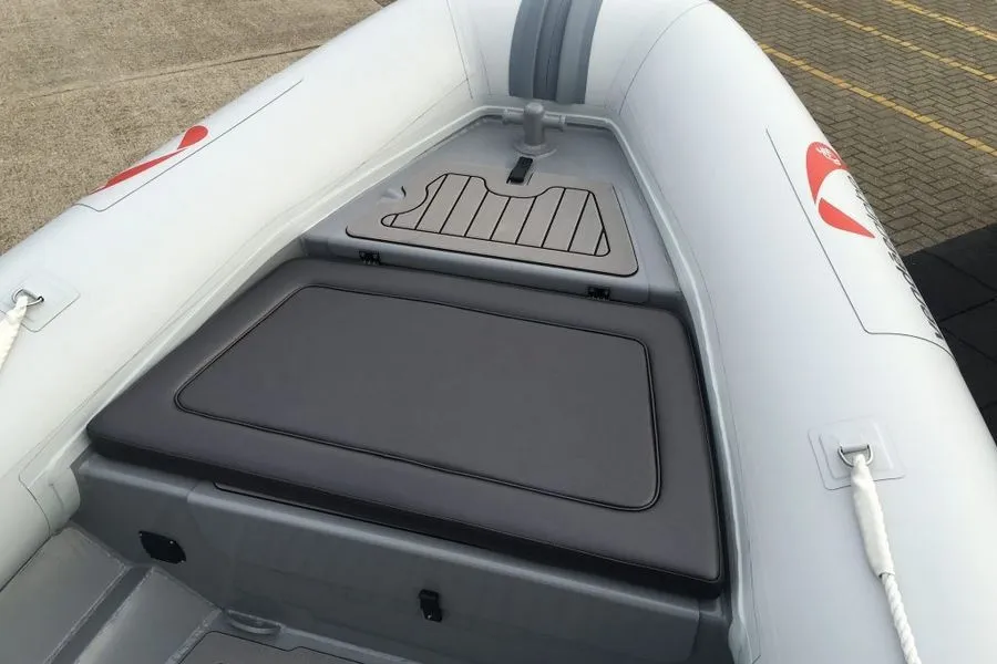 7.6m La Trinite-sur-Mer Highfield Patrol 760 Hire
