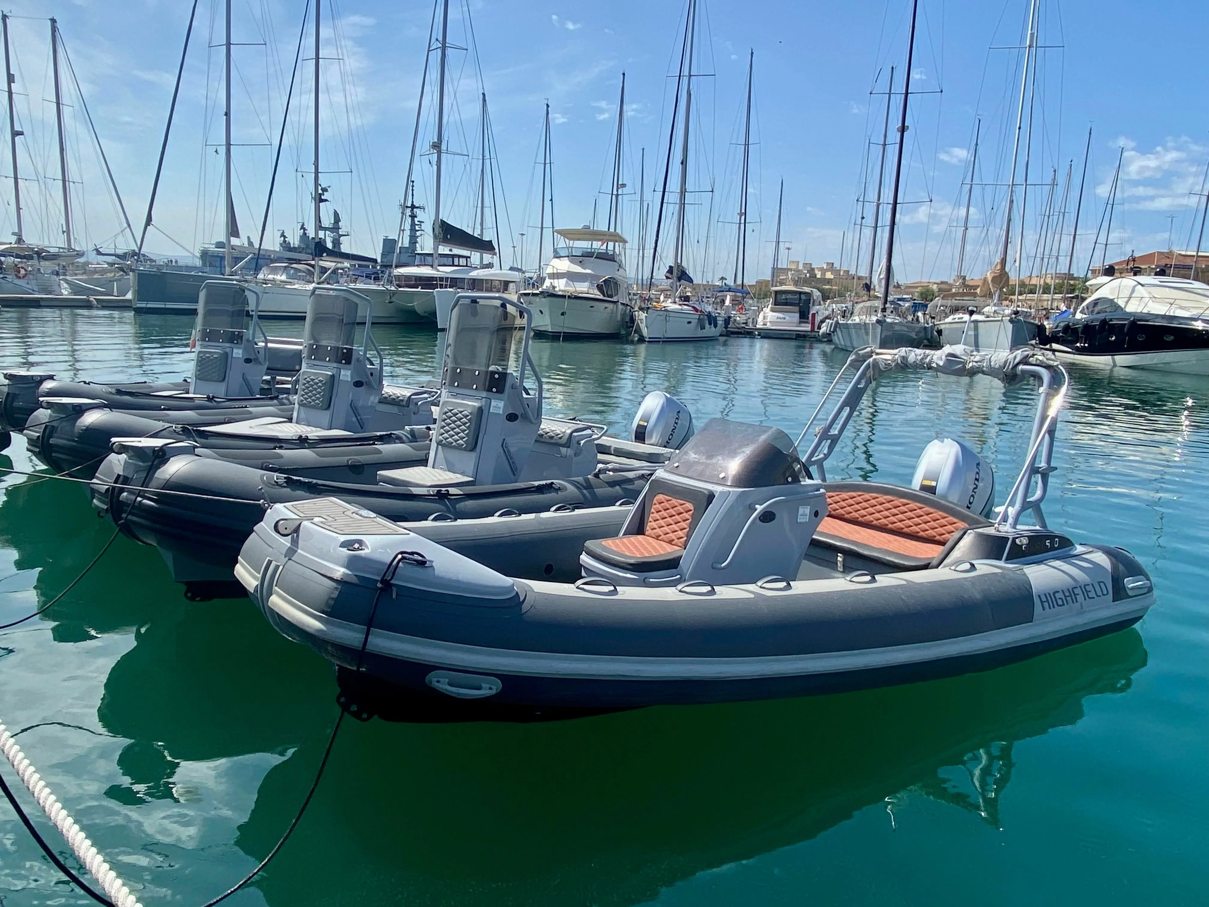Explore Siracusa on a 5.2m Highfield Sport 520 Motor Boat Rental