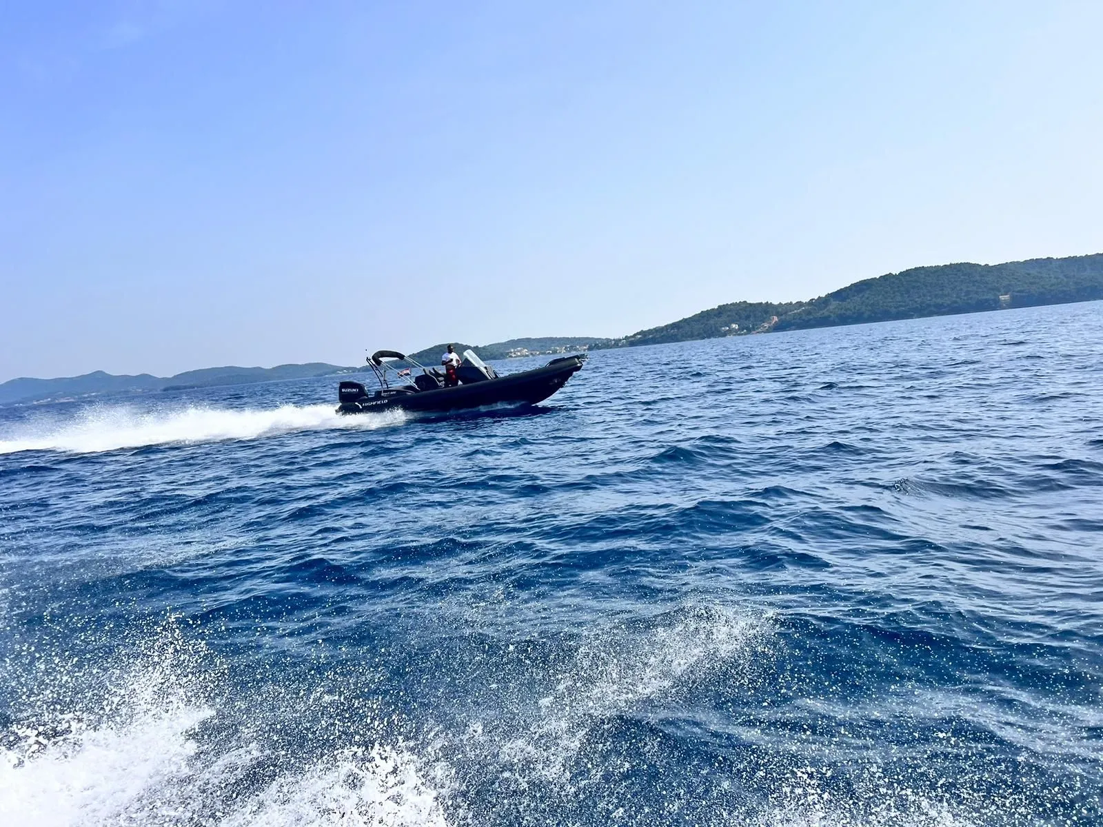 Charter a 8.11m Motor Boat Highfield Sport 800 in Sukosan