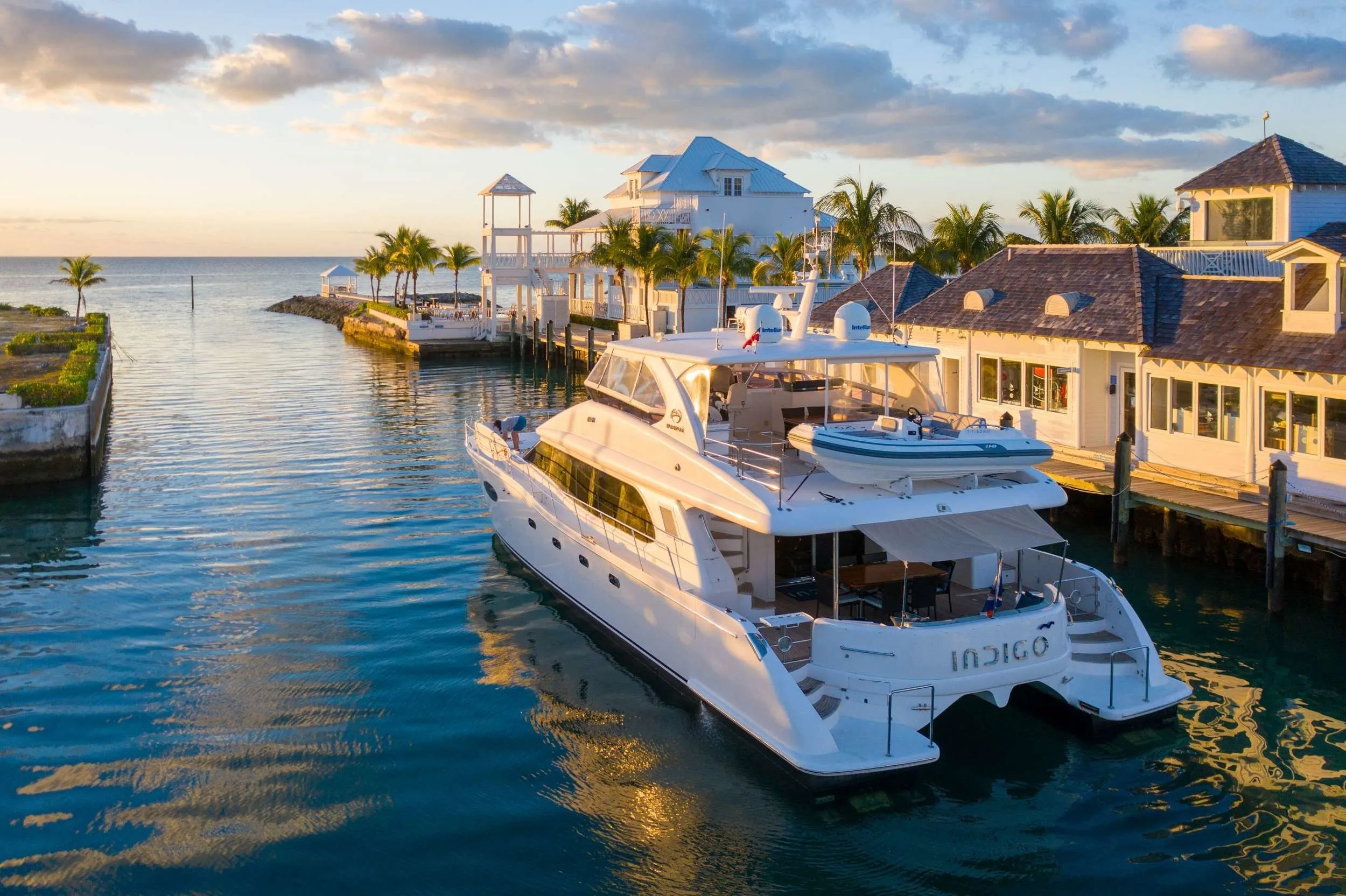 Explore Tortola on a 18.28m Rental Power Catamaran