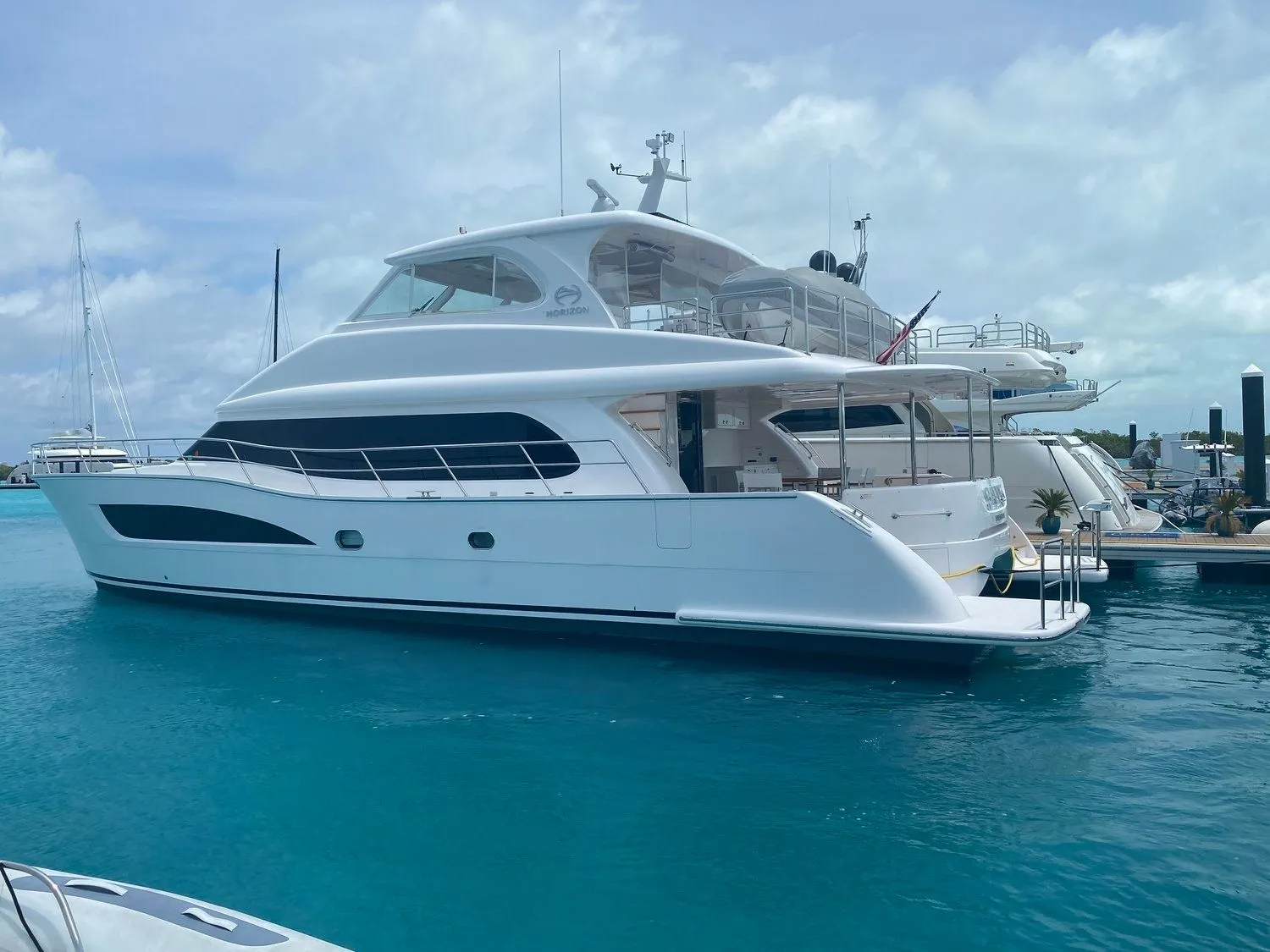 Charter a 18.78m 3 Cabin Power Catamaran in Saint Thomas