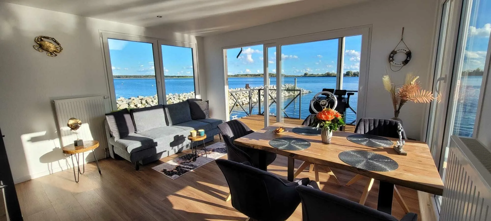 Röbel Kiralık 2 Kabinli 12.5m Ev Tekne
