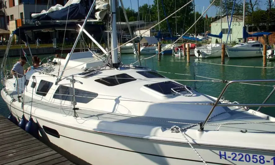 Boot - 9.92m Alsoors Sailing Yacht Hire