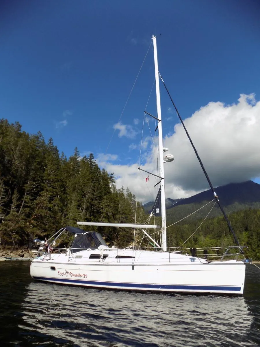 Rent a 10.17m Sailing Yacht in Nanaimo