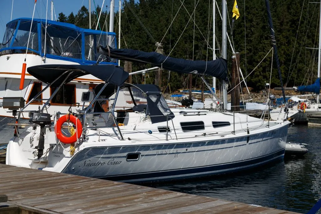 Rent a 10.21m Boat in Nanaimo