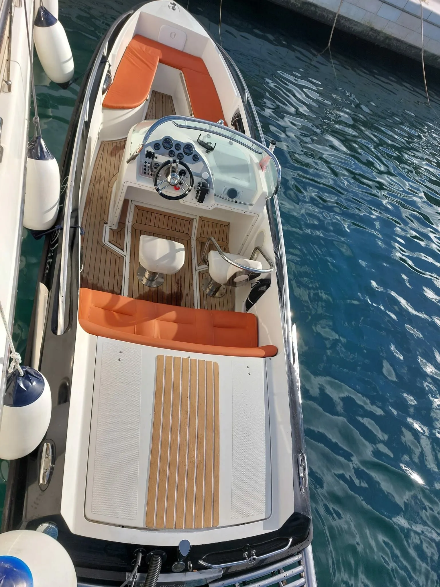 Dolce Vita Charter Boat