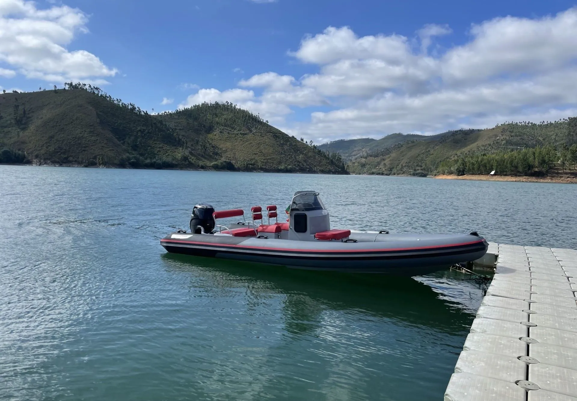 Rent a 6.46m Boat in Faro