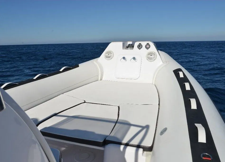 7.8m Capo d'Orlando Boat Hire