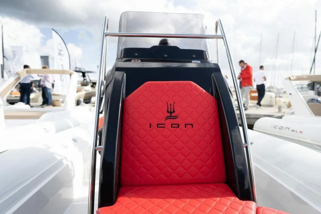 Rent a 8m Boat in Petrčane