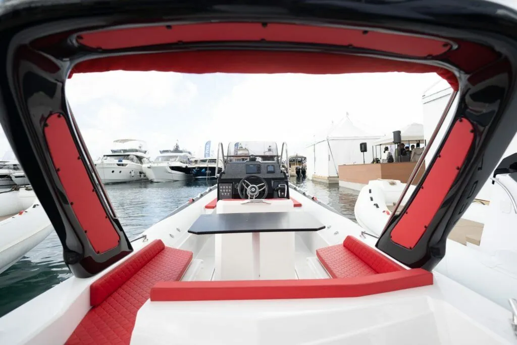 Rent a 8m Boat in Petrčane
