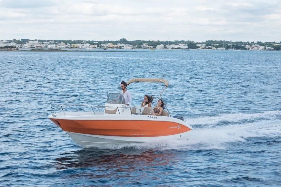 Puglia Charter Boat