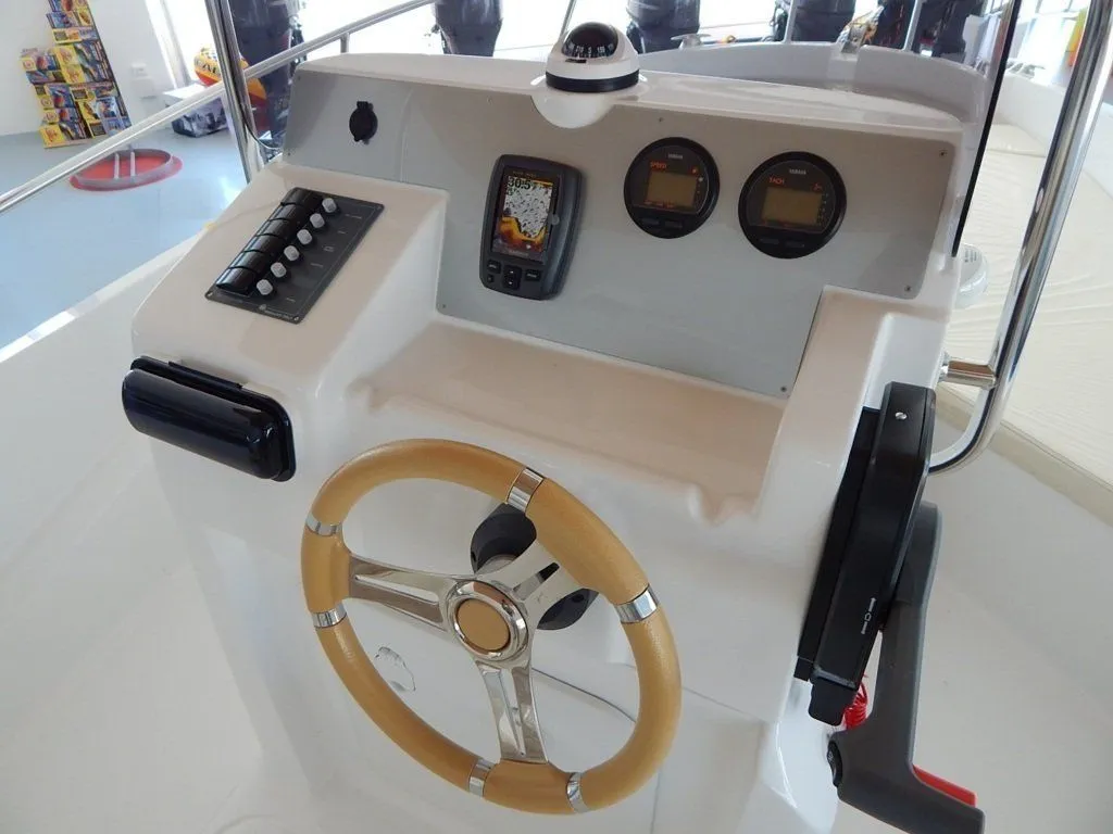 Puglia Charter Boat