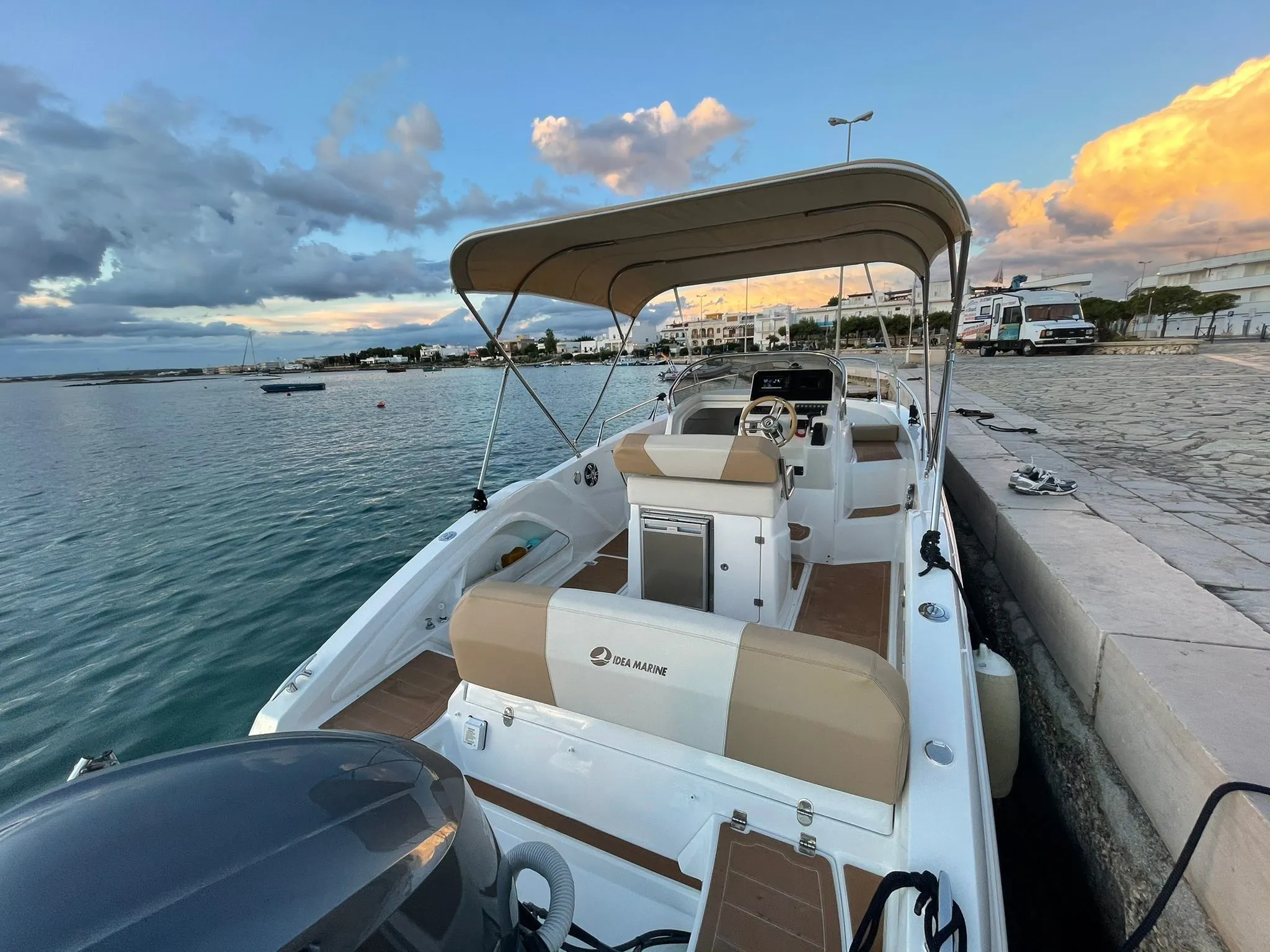 No Name Charter Boat