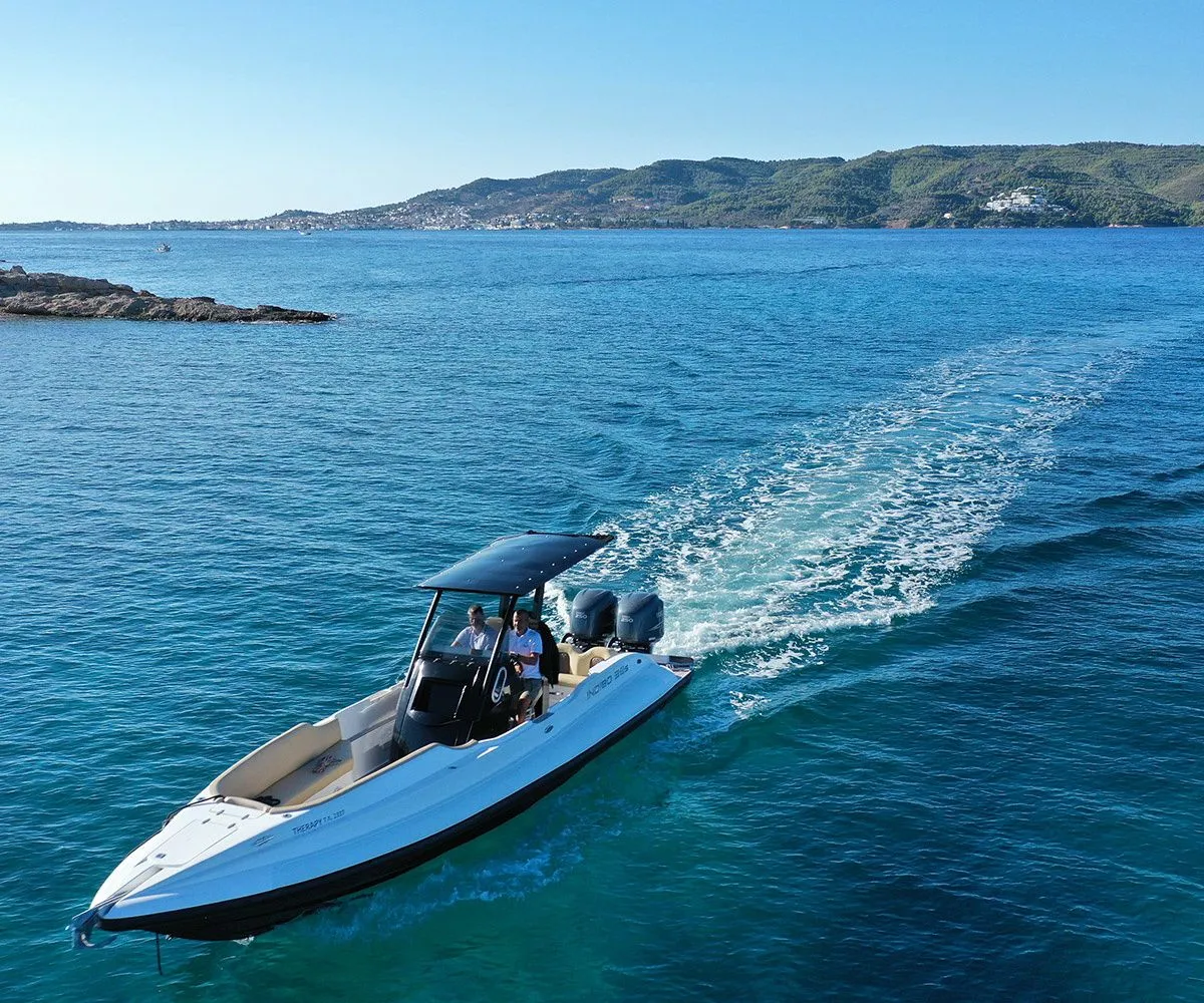 Explore Porto Heli on a 10m Rental Indigo 32 S