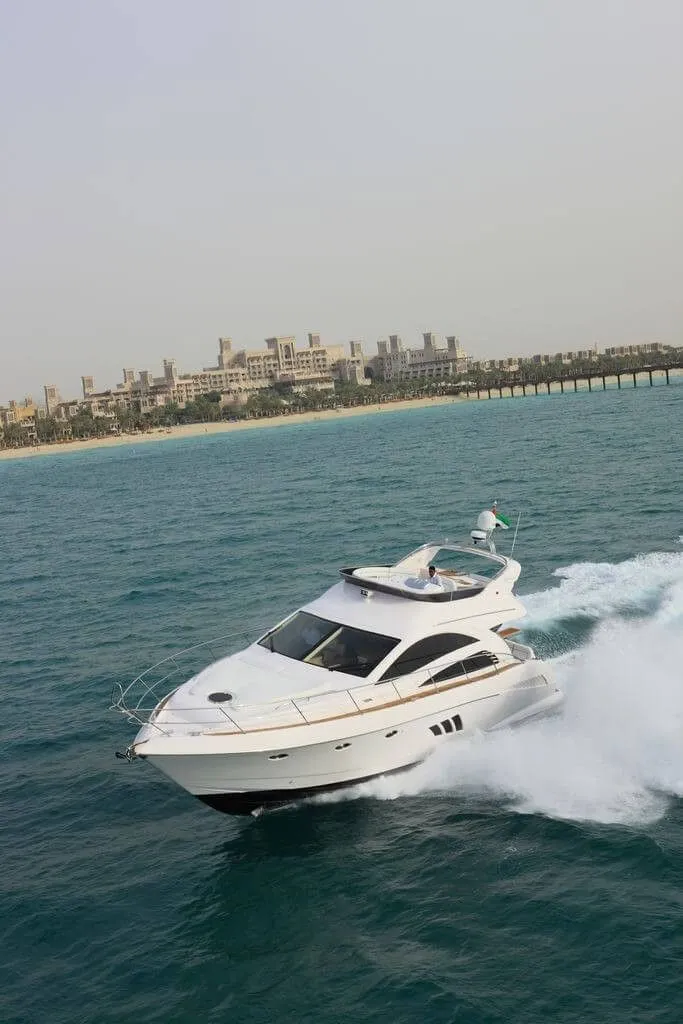 Adamo Charterboot - 3