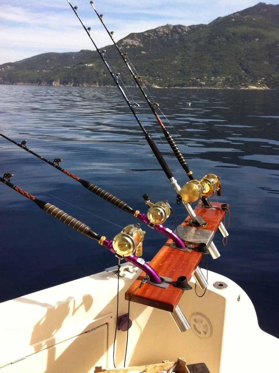 Rent a 9.4m Intermare 30 in Portoferraio
