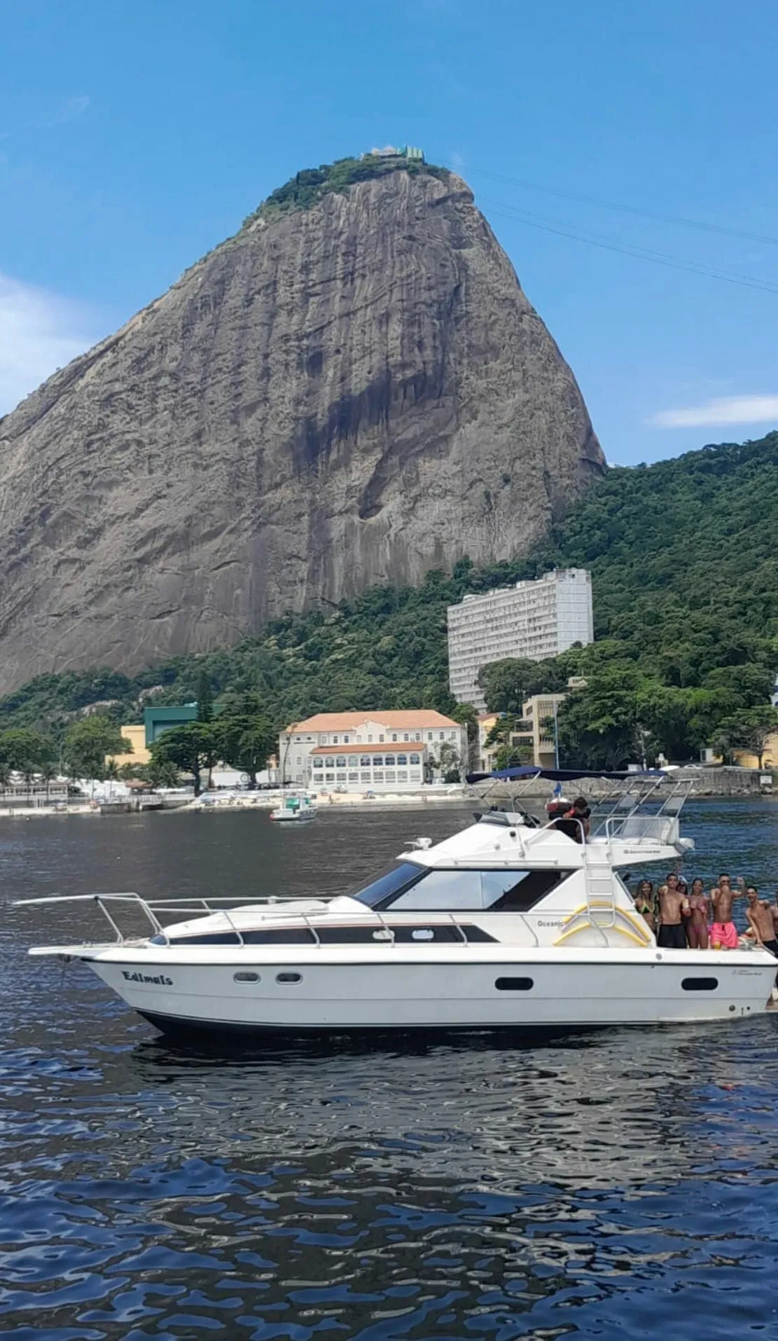 Rent a 10.97m Motor Yacht Intermarine Oceanic 36 in Rio de Janeiro