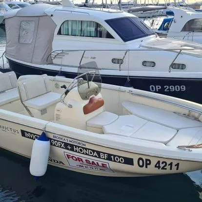 No Name Charter Boat