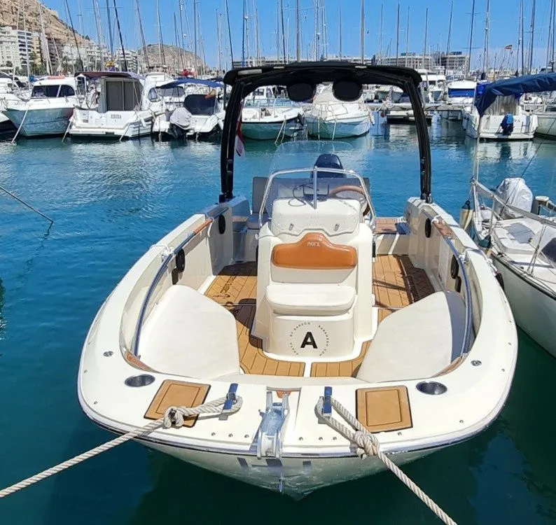 Rent a 6m Boat in Alicante