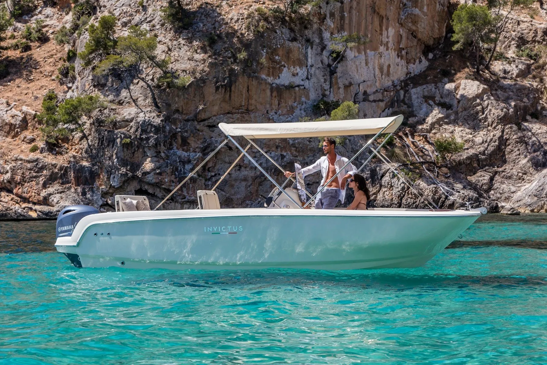 Charter a 6.1m Invictus 190 FX Motor Boat in Palamos