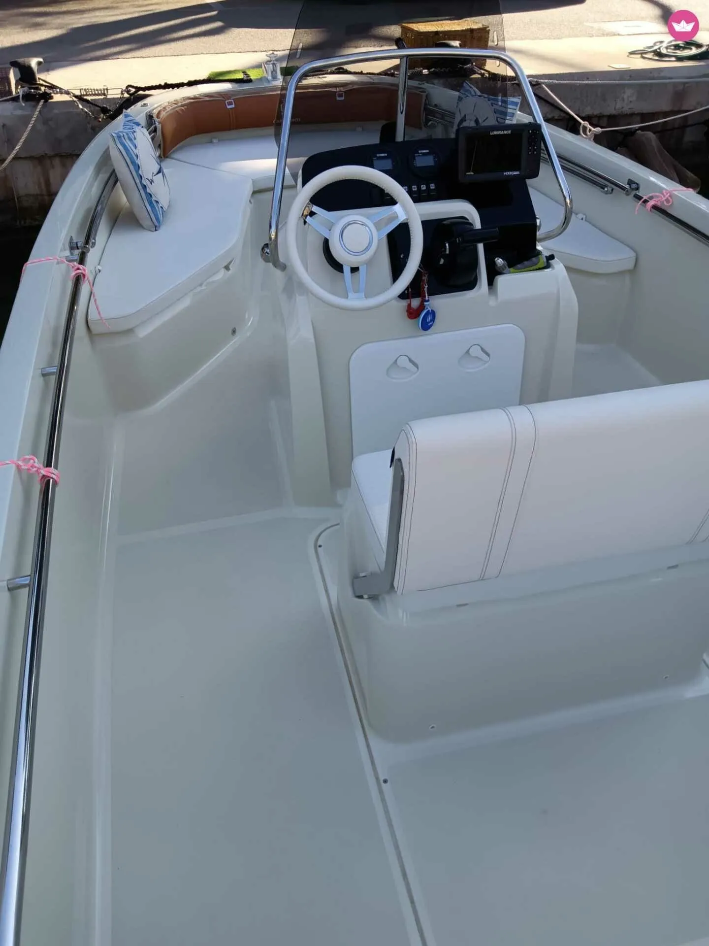 LIONOR M Charter Boat