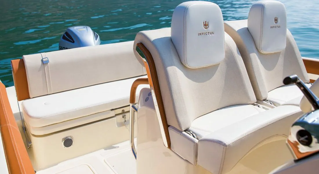 Rent a 8.1m Boat in Cala D'Or