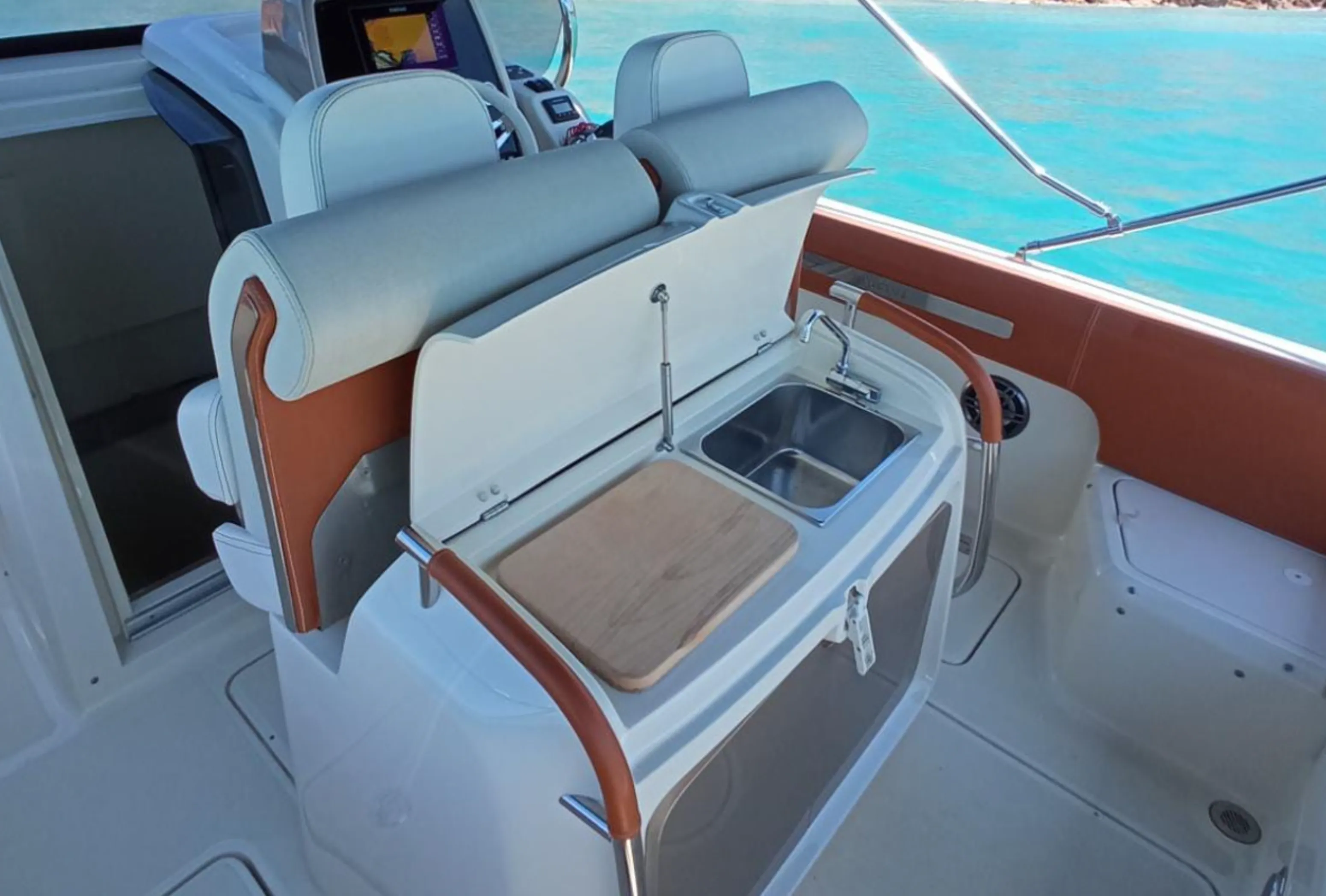 Mum Charter Boat