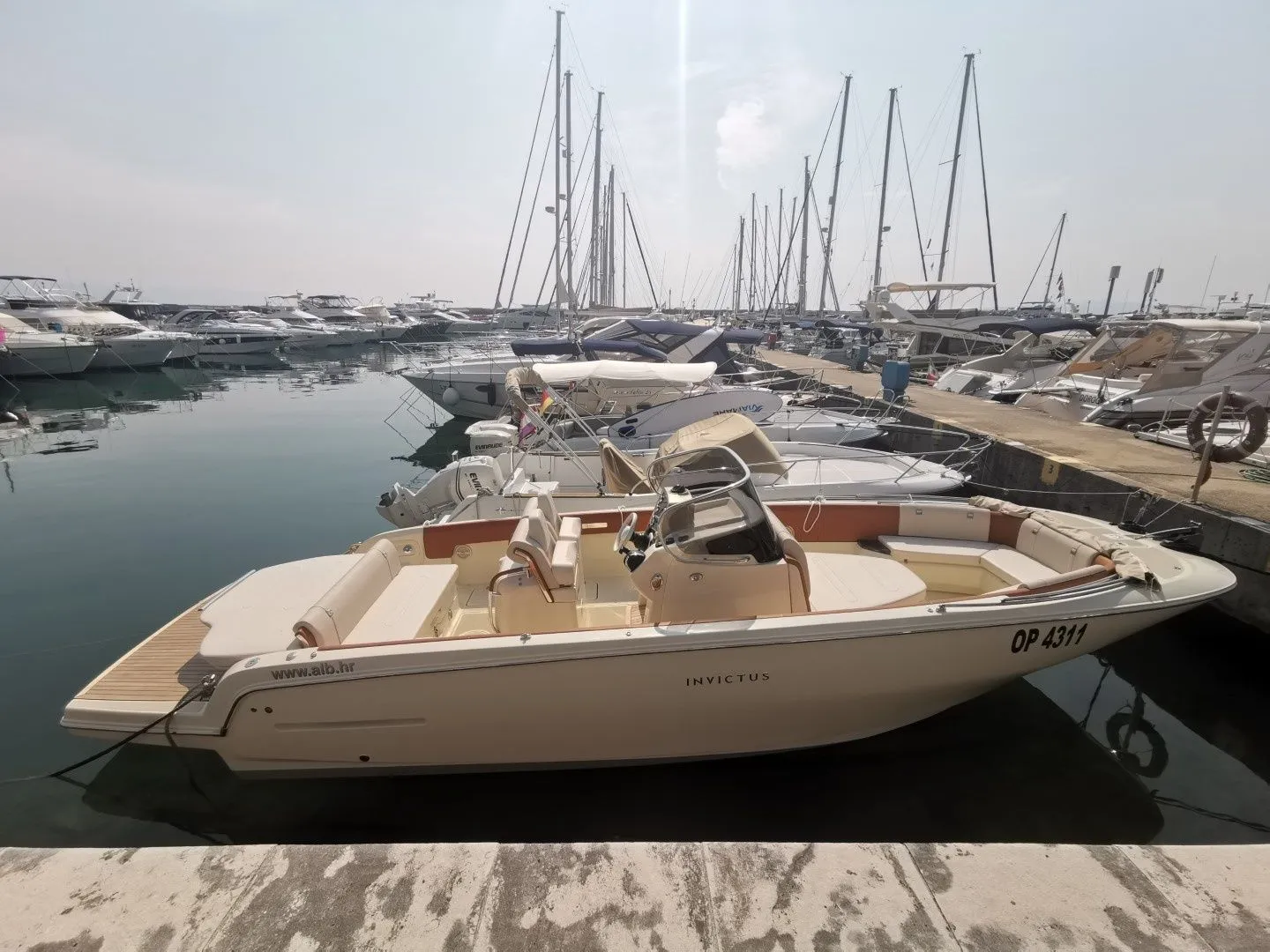 Rent a 8.7m Boat in Opatija