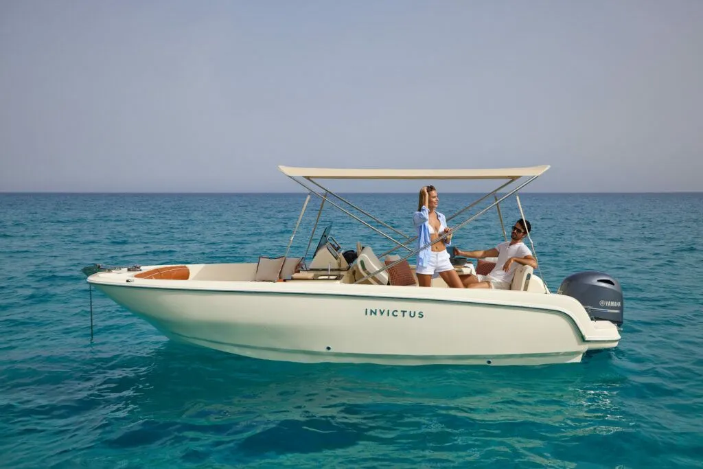 Charter a 6.1m Boat in Beaulieu-sur-Mer