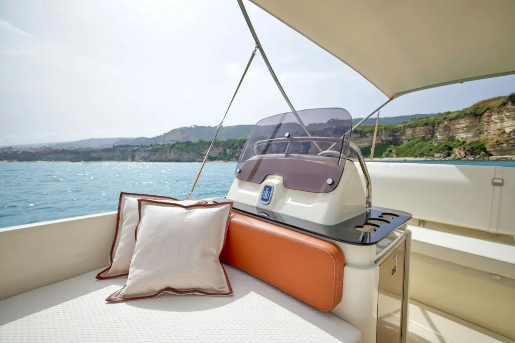 Charter a 6.1m Boat in Beaulieu-sur-Mer