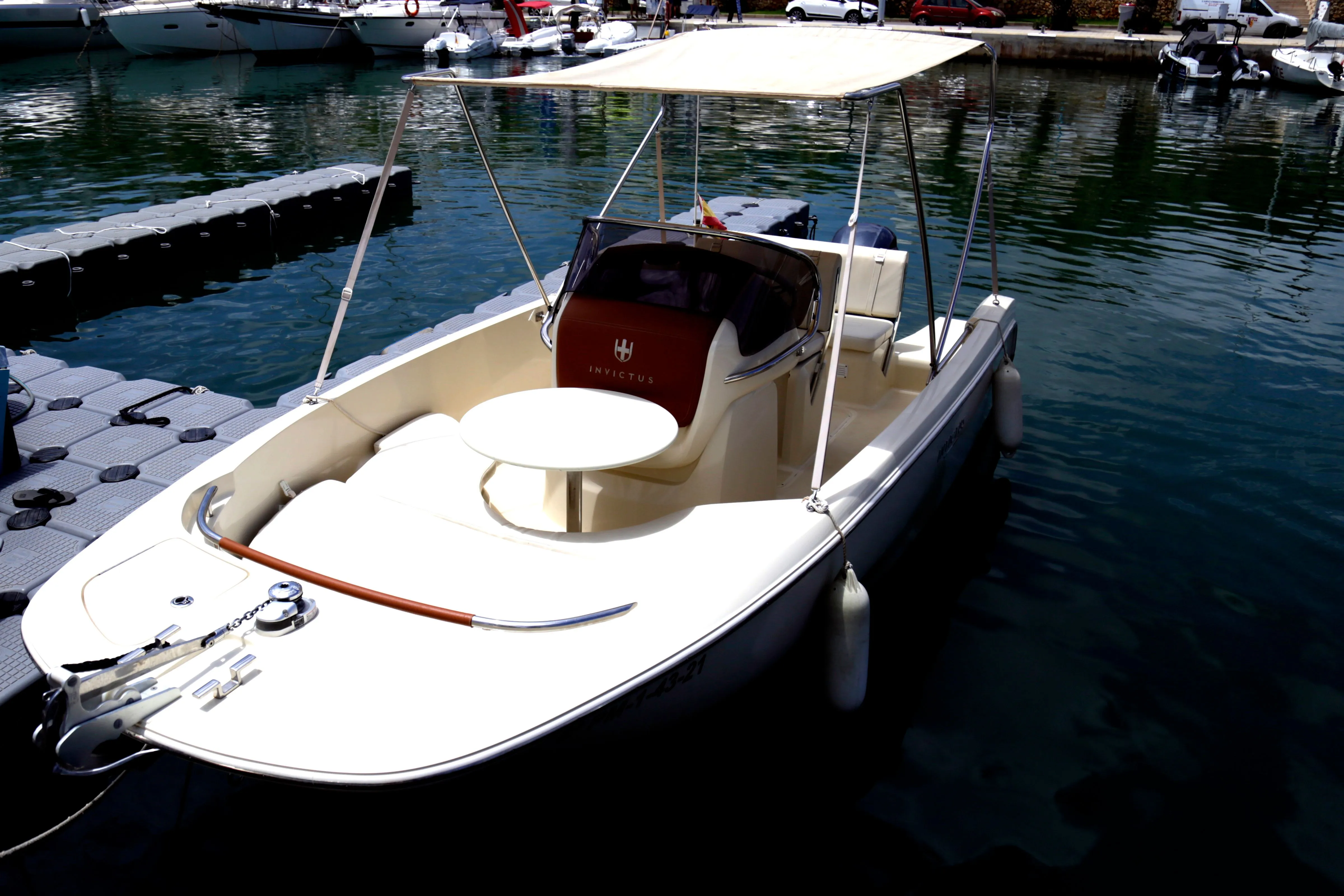 Charter a 6m Invictus FX 200 in Cala D'Or