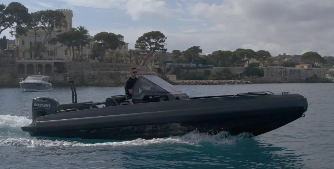 Aron 1 Charter Boat