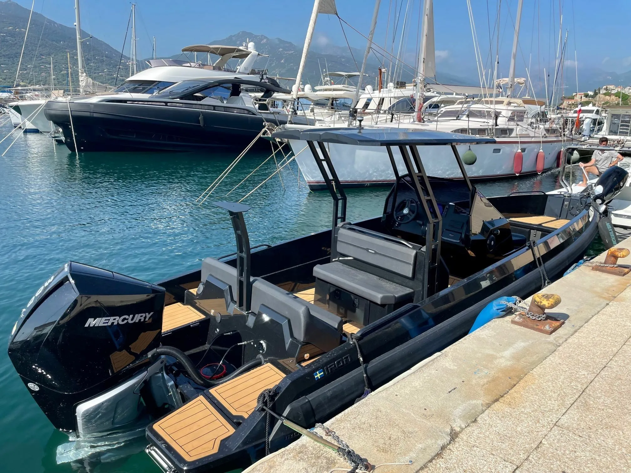 Rent a 7.67m Boat in Propriano