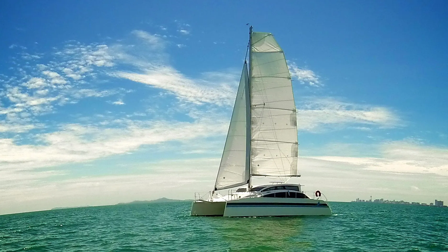 Explore Trat on a 11.58m Rental Catamaran Island Spirit 38